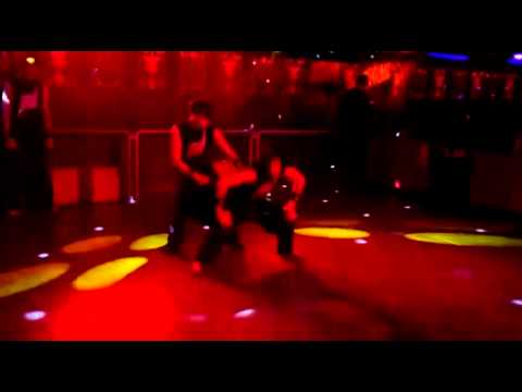 FREE RUN SHOW   Relax club