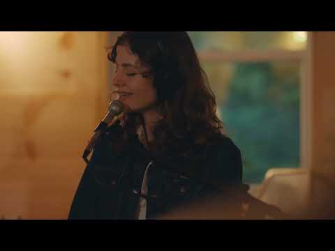 Courtney Marie Andrews - These Are The Good Old Days (Flying Cloud Live Session)
