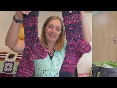 knitandshine14: Altes und Neues, Verlosung, 4 Paar Socken, 3 Oberteile, 2 neue Tücher