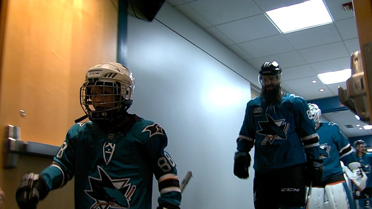 VIDÉO: Brent Burns est trop FRAIS...