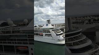 😱😱Old small ship Royal carabian#india #cruiseship  #cruise #youtubeshorts #travel #vairalvideo