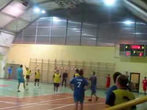 11. 12 2013 r  SHLPN    Traper Chichy -- Drużyna A   kol   5