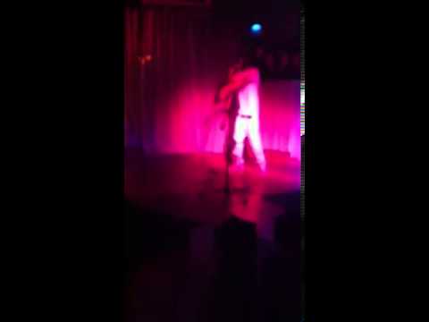 Ed Bellamy Performing "We Gon' Make It" Live @ Vibe Lounge