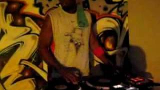 DJ GOSPEL GURU SPINNING AT VOCAB MALONE SHOW