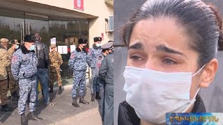 «3 անչափահաս երեխա ունեմ,ումի՞ց պահանջեմ ամուսնուս».անհայտ կորած զինծառայողների հարազատների ակցիան