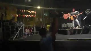 SERTAB ERENER BELEDİYE BAŞKANINA KIZIP SEYİRCİLERİ SAHNEYE ALDI