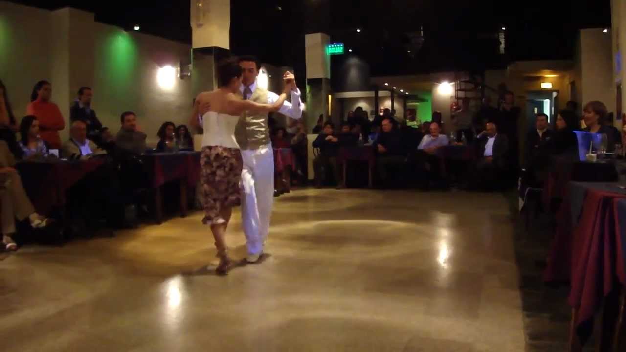 PORTEÑO Y BAILARÍN - Juliana Aparicio y José Almar 2/3 - For de Montserrat [17.07.2012]