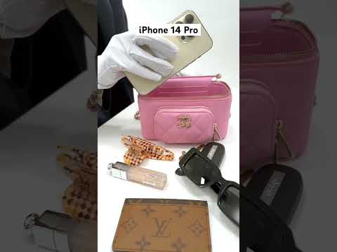 What fits inside the Chanel Top Handle Pocket Vanity Case?
