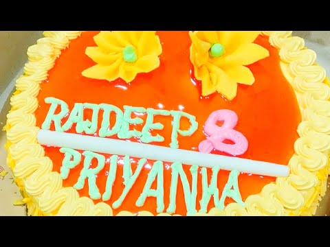 Valentine's Day Te Rajdeep Amake ei cake Ta Gift Korlo Ar Ei Tai Amar Kache Onek Boro Paowa ❤️❤️