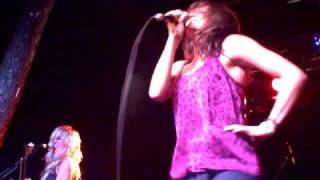 &quot;STRUTTER&quot; THE DONNAS @ TREES DALLAS, TX 10-22-09