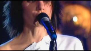 PJ Harvey... Shame (Live 04)