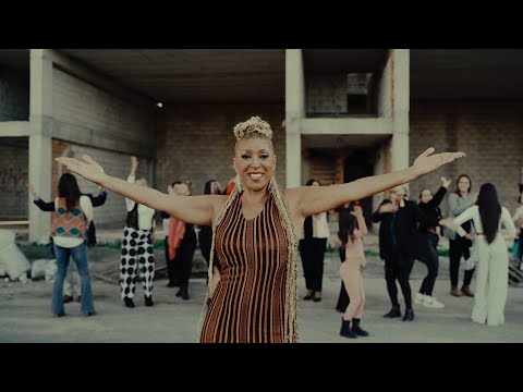 Esperanza Fernández & Josemi Carmona - De Triana al Mundo (Video Oficial)