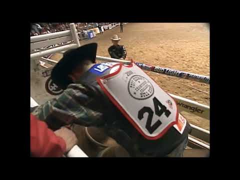 Jaron Nunnemaker vs Red Wolf - 00 PBR Ft. Worth (91.5 pts)