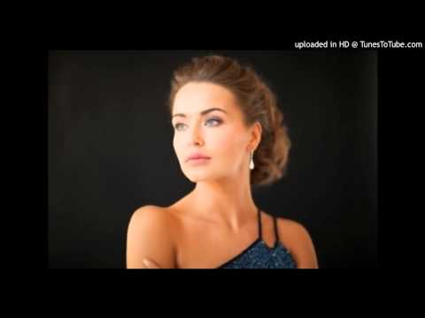 Today's Tango Is... Tus Besos Fueron Míos - Alfredo Attadía 14-08-1952