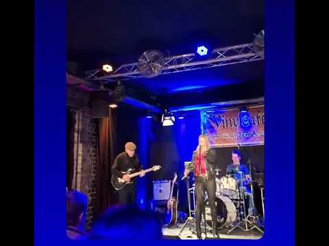 „Are You gonna Go my way“-Cover mit Teneja‘s Delight-