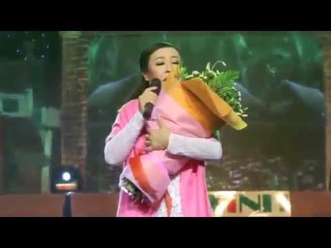 Thể hiện bởi Thu Hiền