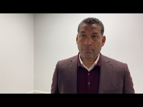 Henk Fraser genoot van FC Groningen-Sparta: 'Misschien wel de beste eerste helft van het seizoen'