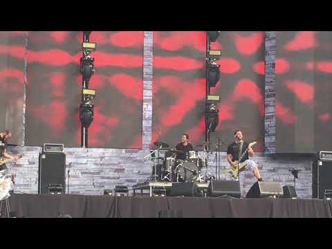 FENIX - UNDERDOGS FIRE (Rock Al Parque 2017)