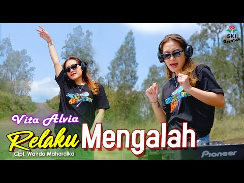 Relaku Mengalah - Vita Alvia (Official Music VIdeo)