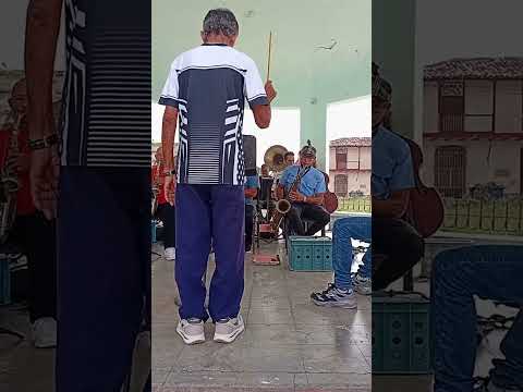 Banda Municipal Camajuani.Villa Clara. Cuba #tradiciones #banda