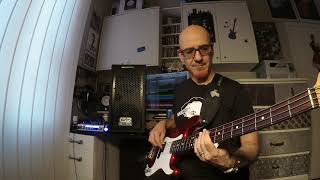 Video thumbnail for Squier JV Precision Bass 1983 by Giorgio Santisi
