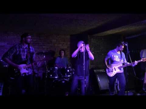 Blue Robin - Blue Robin - Nullo modo - live at cafe v lese