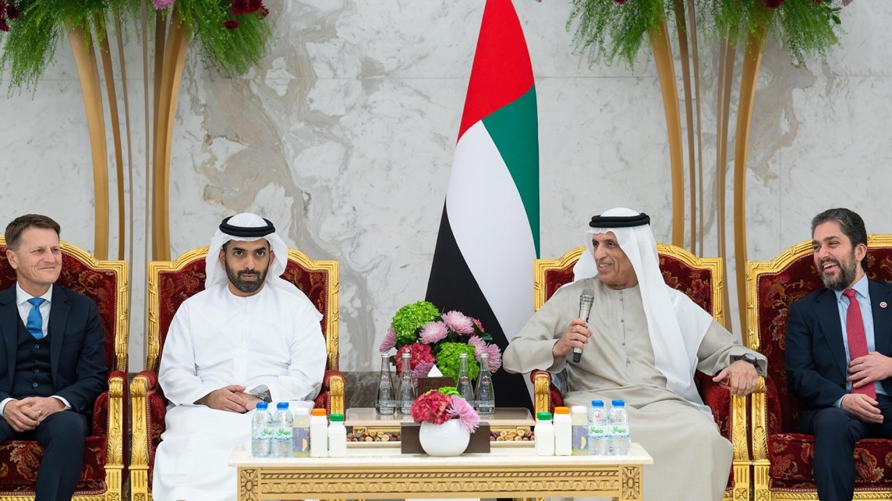 صورة بعنوان: Youtube Image