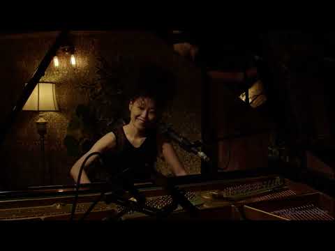 Chio Allin ⑤ 【 ONCE 】 チオ・アリン(piano)、池澤龍作(drums) at 荻窪VELVETSUN 2022