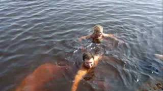 preview picture of video 'Amazon River Dolphin Swim - Rio Negro'