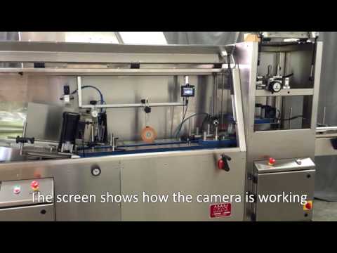 Bottle unscrambler with secondary orientator