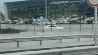 preview picture of video 'Аэропорт Владивостока затопило'