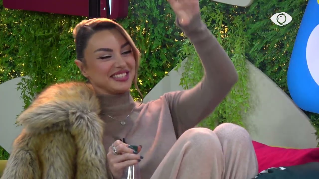 “I nxori të dy, tani tallet”/ Kristi-Inës për Keijsin: Se mos i ka bërë Stelinës surprizë në studio