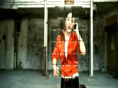 Lady Sovereign - Love Me Or Hate Me [OFFICIAL VIDEO]