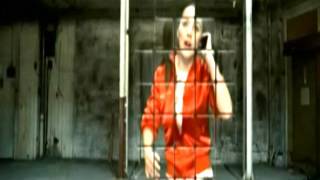 Lady Sovereign - Love Me Or Hate Me [OFFICIAL VIDEO]