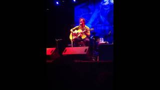Amos Lee - &quot;Kid&quot; 5/19/11 HOB