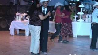 preview picture of video 'boda de celia y esteban nieves zac (recepcion,vals y baile)'