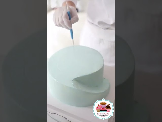 Vídeo relacionado con Decoración de pastel de carreras, 23 piezas, decoración de fiesta temática de carreras, accesorios para tartas de cumpleaños para niños, fórmula, pancarta de neumáticos, trofeo, accesorios para