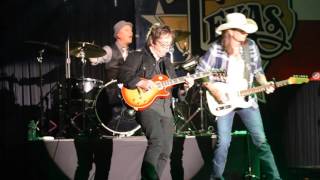 Terri Clark &quot;Girls Lie Too&quot; Live in Fort Worth, TX, 3/12/16