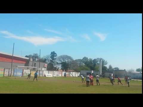 Dublín Central 0 - Ferro Carril 4: gol de Agustín Panza