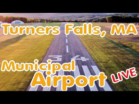 Live webcam view of Turners Falls Municipal Airport