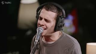 Das Video zu 'MURDER ON THE DANCE FLOOR' (jetzt ansehen)