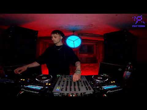 PATTERN: Re:flect Showcase - Ancient Alien - 4 P.M