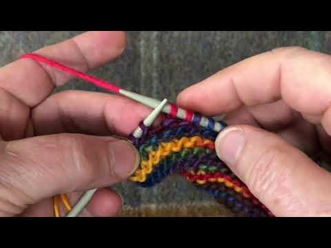 Cat Bordhi's Family of Fingerless Mitts: Tiny Thumb Tutorial