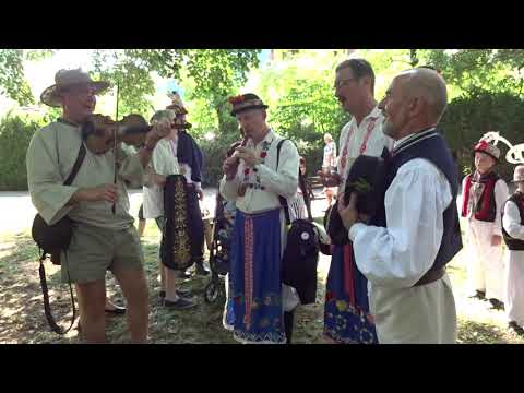 Mužské sbory v parku, č.5 - MS LOVČICE + VĚTEŘÁCI a spol. / XX. Slovácký rok 2019