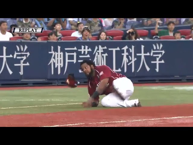 【7回表】転んでも諦めずホーム突入!! 約120キロのバファローズ・ペーニャの巨体が... 2015/8/2 Bs-E