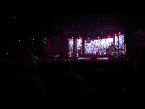 Karel Gott - Kam se schoulíš (Live, Prague) 2018