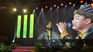 Download lagu Piombolutan Auh Kosiliu Piupusan by Fanzi Ruji - Performance during Unduk Ngadau State Level 2016 mp3