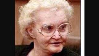 Dorthea&#39;s Dead Folks Home - Macabre