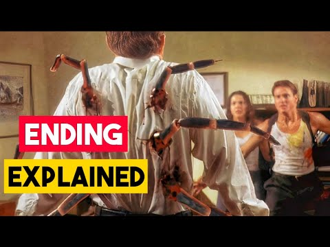 Giant Spider Attacks in a City and Kills Everyone | Eight Legged Freaks (2002)