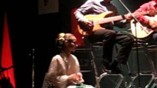 Download lagu Ais Lawalata 50 jaar in het vak deel 2 mp3